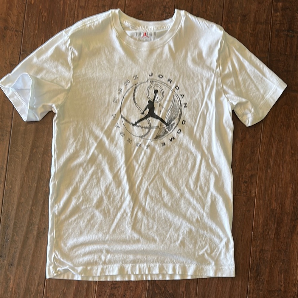 Jordan White Short Sleeve Tee with Iconic Graphic